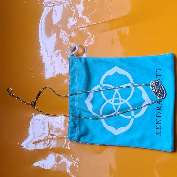 Kendra Scott blue periwinkle gold Dylan necklace - Picture 2 of 9